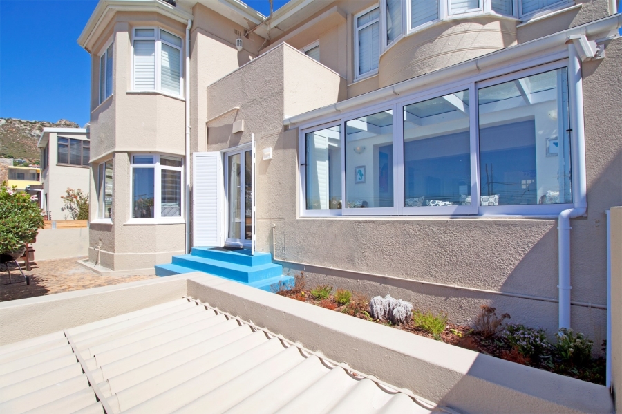 2 Bedroom Property for Sale in Fish Hoek Western Cape